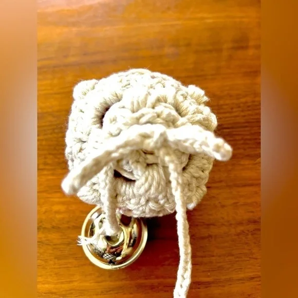 CROCHETED FARMHOUSE CHRISTMAS ORNAMENT - Picture 11 of 12
